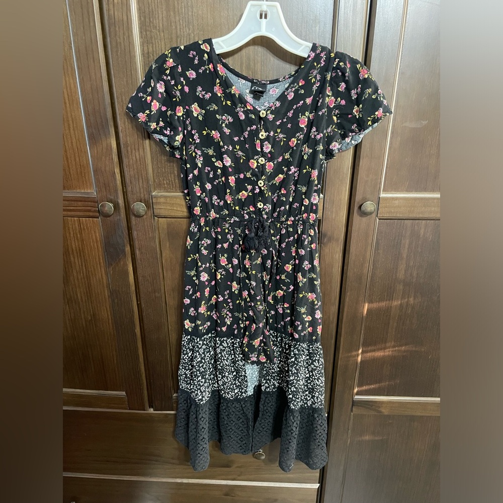Girls Art Class romper size medium